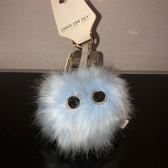 NWT Under One Sky Fluffy Furry Bag Charm - Picture 3 of 8